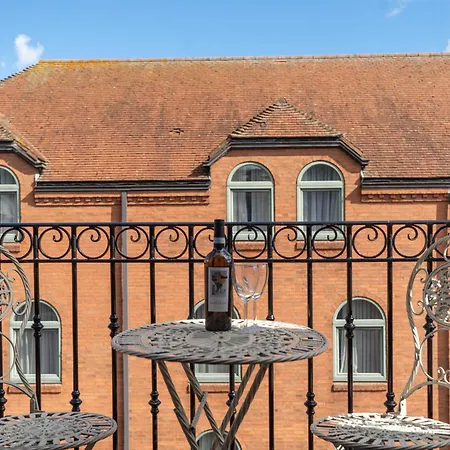 아파트 Clifford St - 8 *