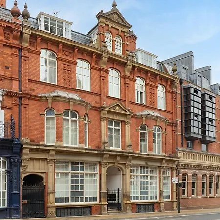 Clifford St - 8 York